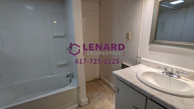 Building Photo - The Perfect Size!