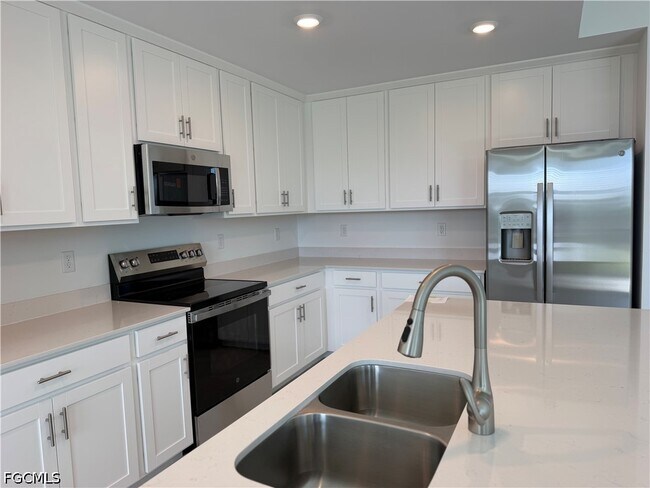 Building Photo - 18411 Copperhead Dr