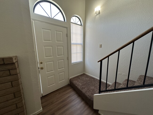 Building Photo - 7813 S Laurelglen Blvd