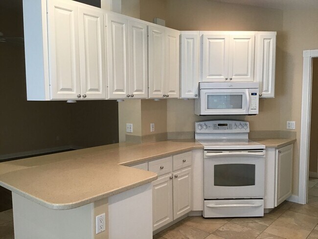 Building Photo - 11824 Delfina Ln