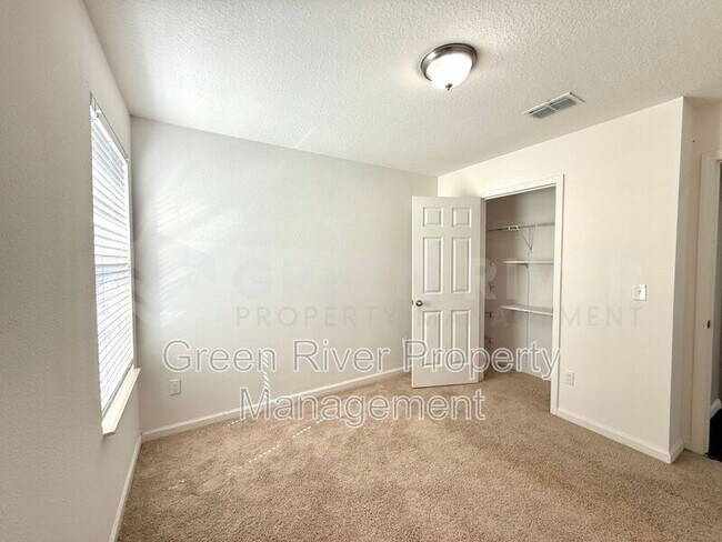 Building Photo - 8704 Lake George Cir W