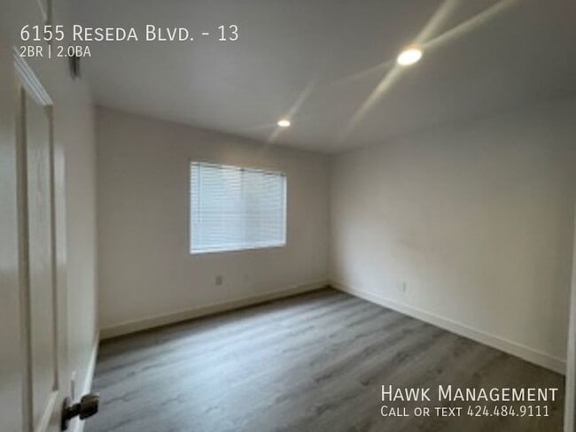 Building Photo - 6155 Reseda Blvd