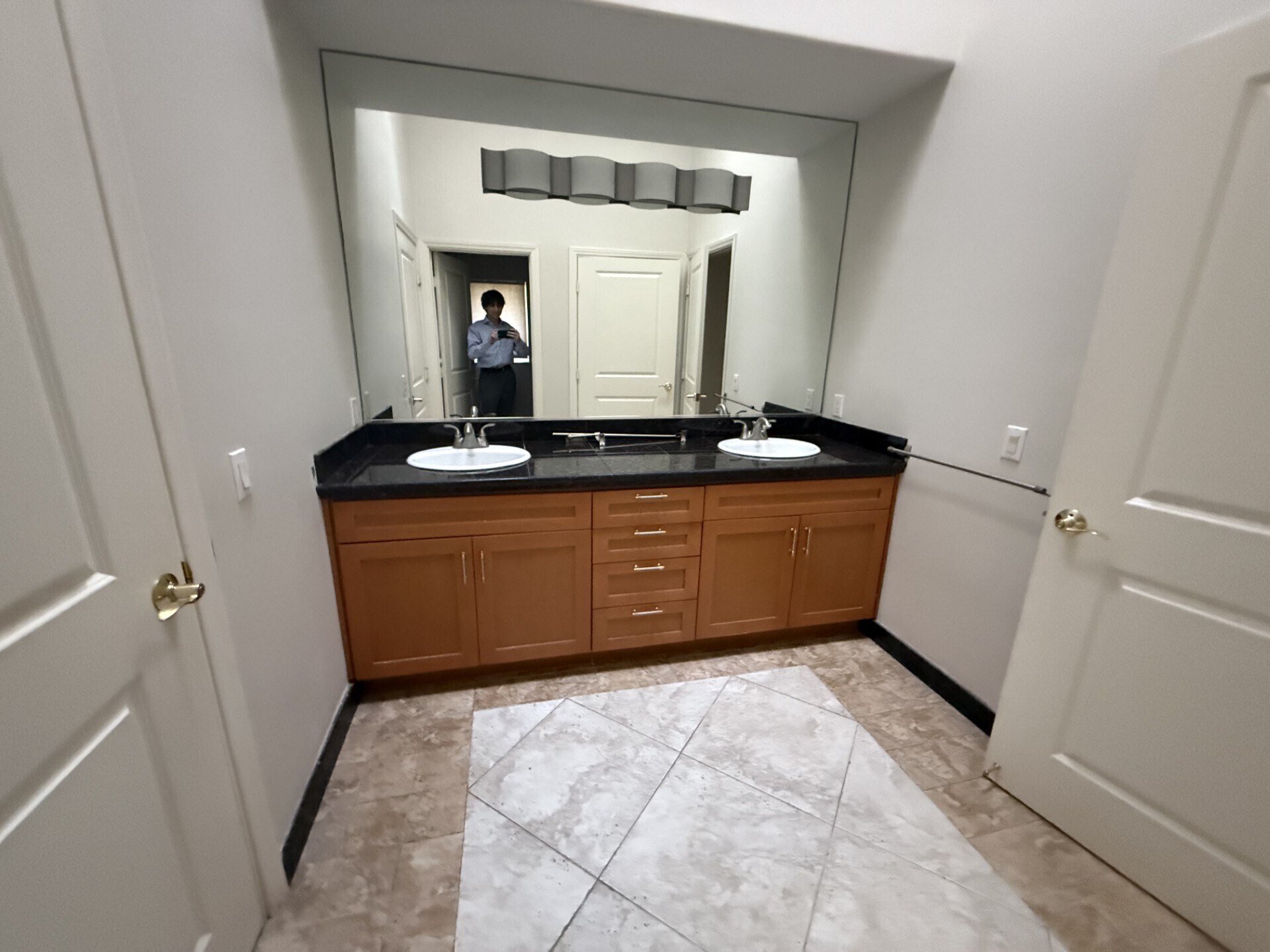 Building Photo - 1314 Brooke Gln