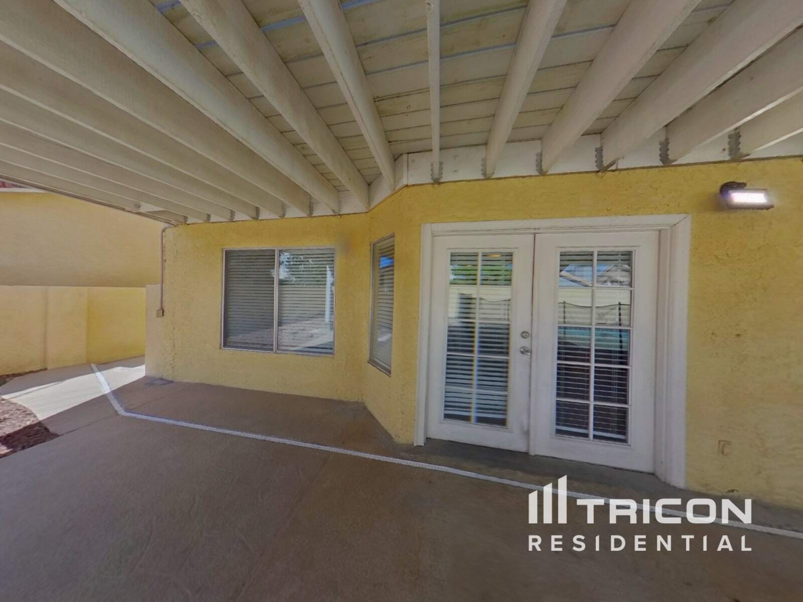 Building Photo - 1584 Bright View Dr