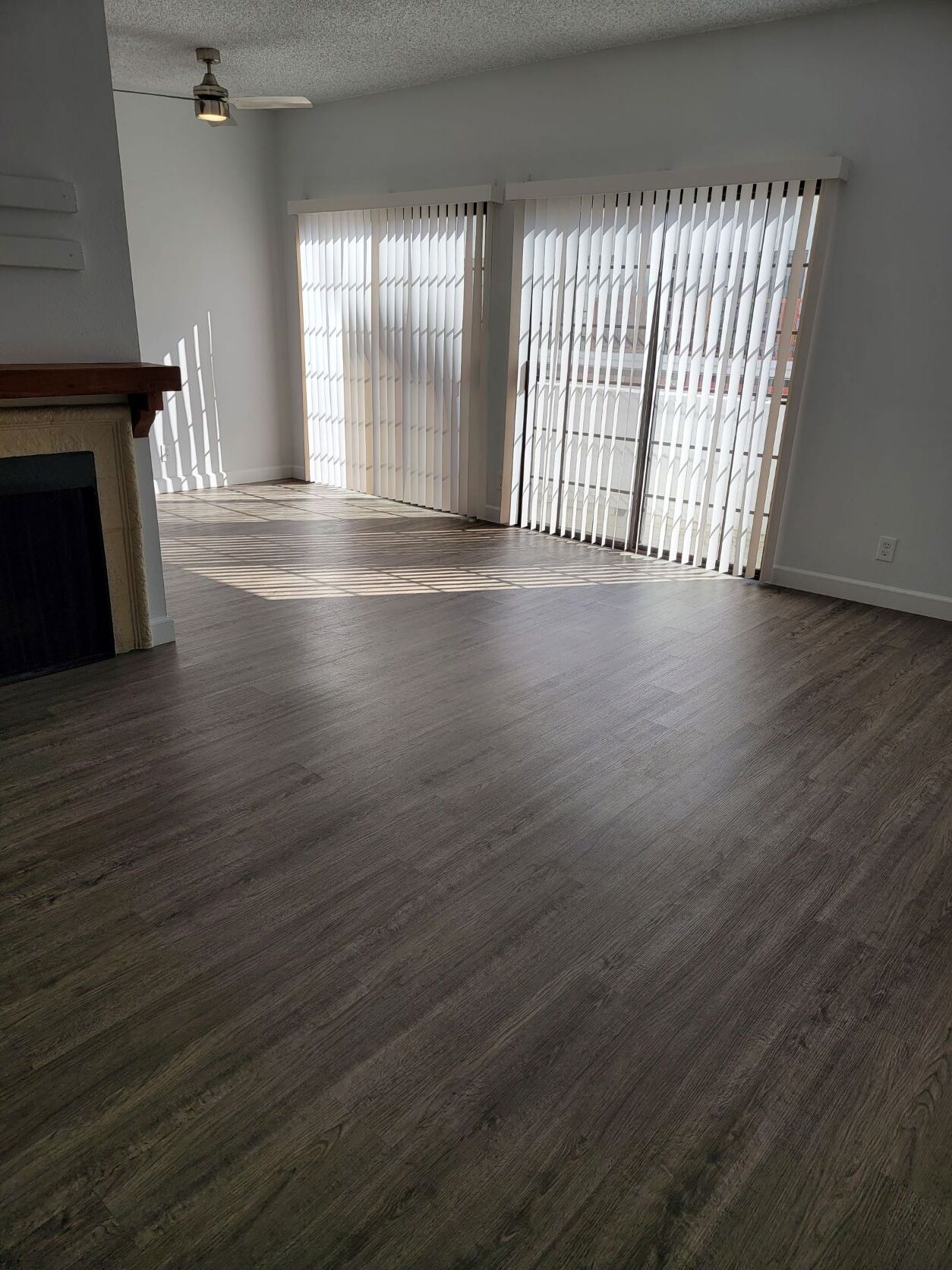 Living and dining areas - 3751 S Canfield Ave