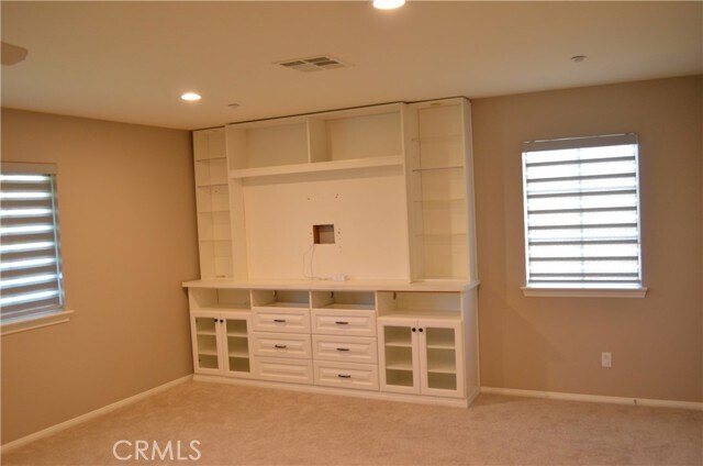 Building Photo - 16448 Los Coyotes St