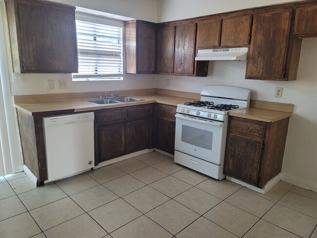 Building Photo - 1601 Pacheco Rd