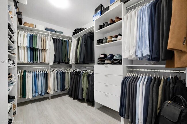 Building Photo - 17203 SW 78th Pl