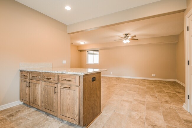 Kitchen Island - 246 W Grant St