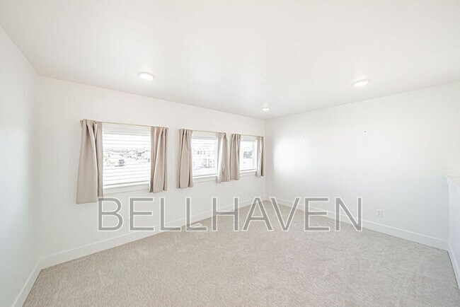 Building Photo - 667 S 2275 W