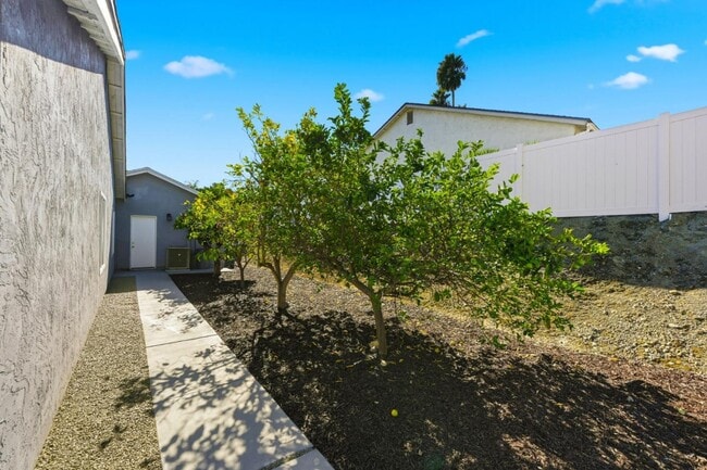 Building Photo - 17212 Matinal Rd