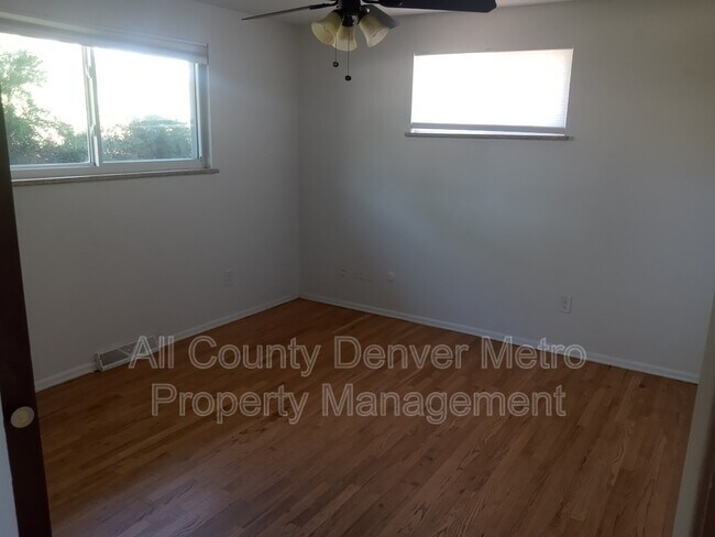 Building Photo - 1610 S Allison St