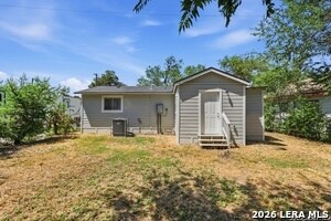 Building Photo - 606 S San Joaquin Ave
