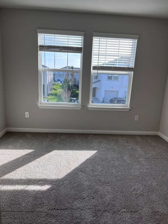 Building Photo - Beautiful 3 bedroom, 2.5 bathroom, 1 car garage townhouse for rent in Lutz!