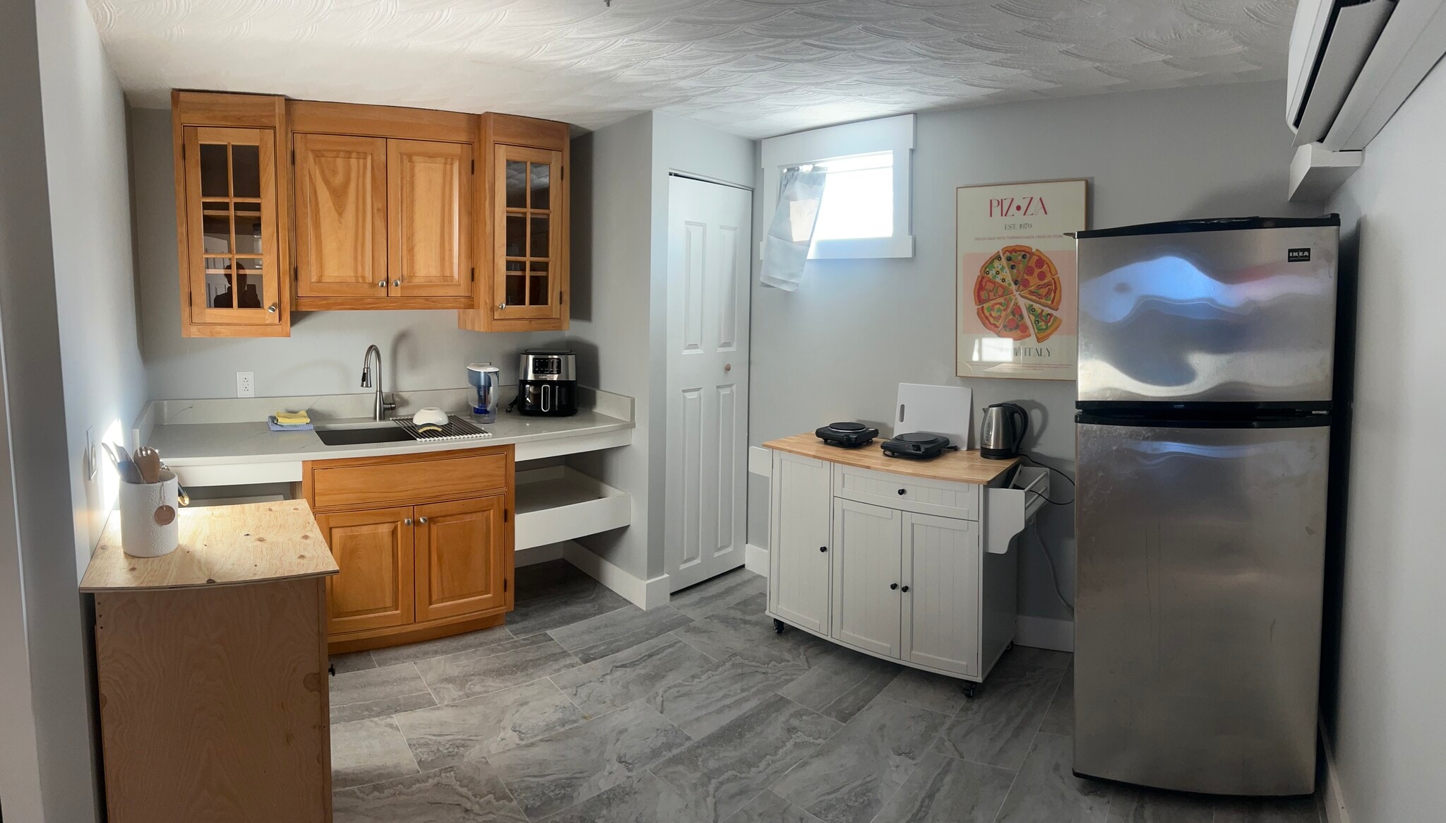 Building Photo - 890 Highland Ave