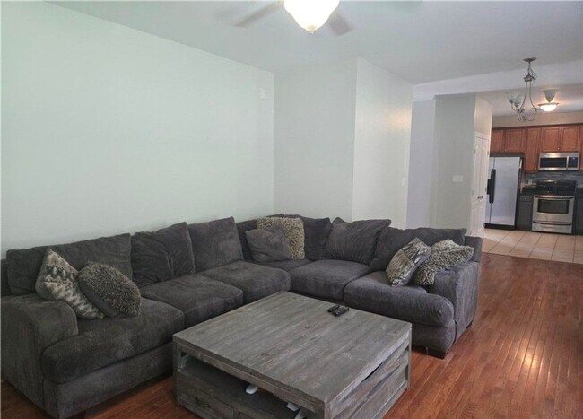 Building Photo - 7290 Sandcastle Ln