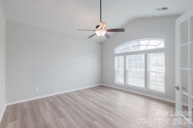 Building Photo - 3048 Arsdale Rd