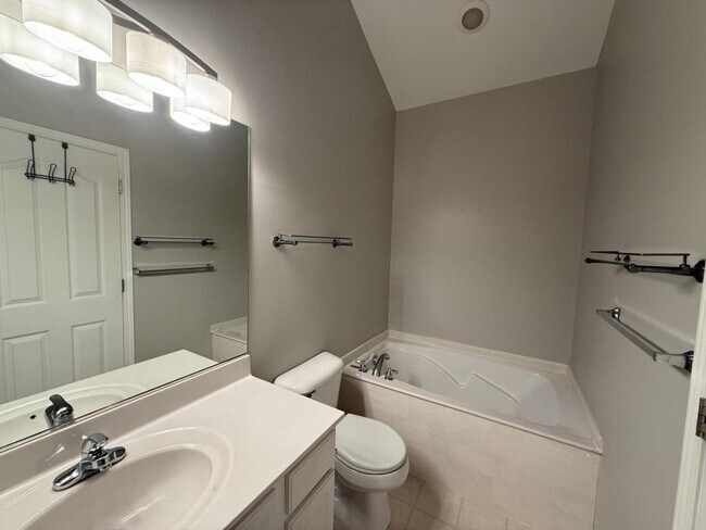 Building Photo - 29393 Hummingbird Cir