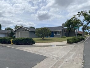 Building Photo - 4911 Diane Pl