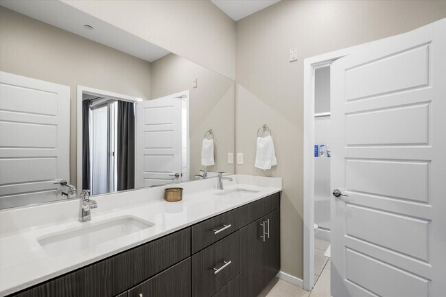 Building Photo - Affinity Rental