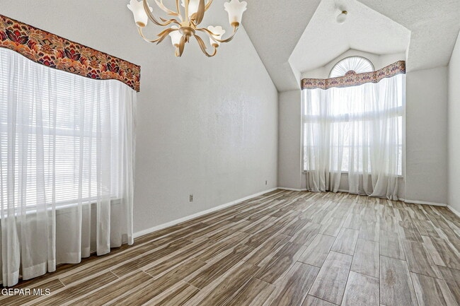Building Photo - 7765 Dianjou Dr