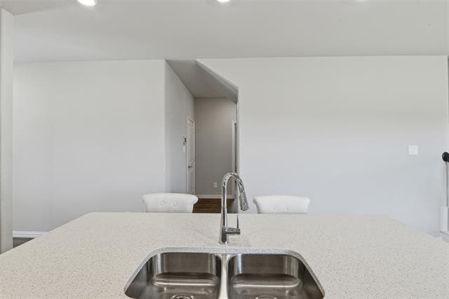 Building Photo - 2275 Clf Spgs Dr
