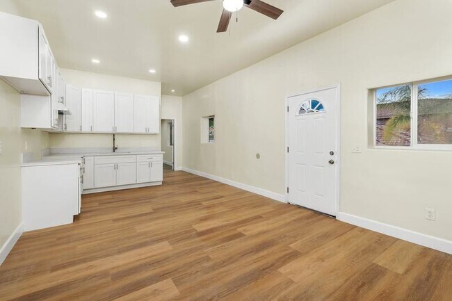 Building Photo - 918 Monterey St