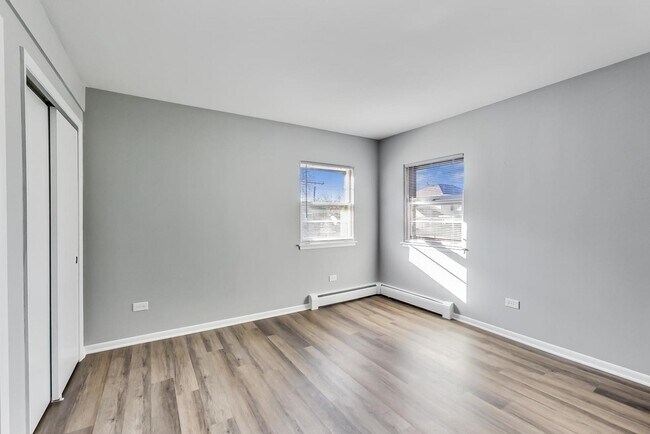 Building Photo - 38 S Waiola Ave