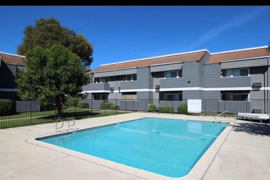 Building Photo - Vintage Square Apartment Homes