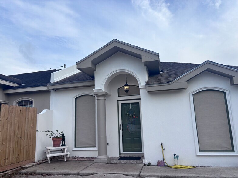 Building Photo - 1319 Jubilee Ave