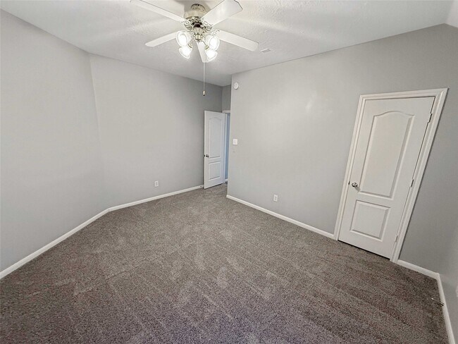 Building Photo - 14219 Kenson Ln