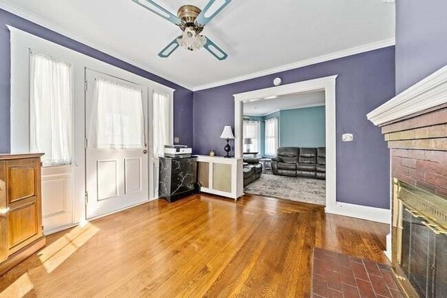 Building Photo - 51 Channing St