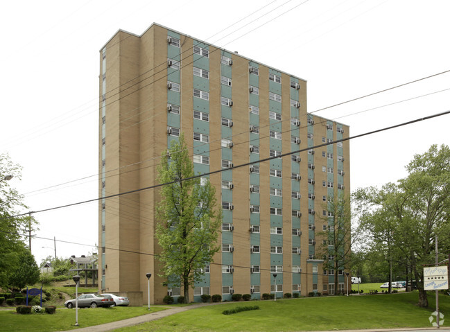 Primary Photo - General Braddock Towers