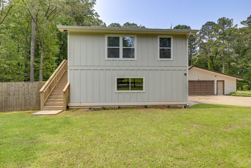 Building Photo - 122 Hidden Valley Rd
