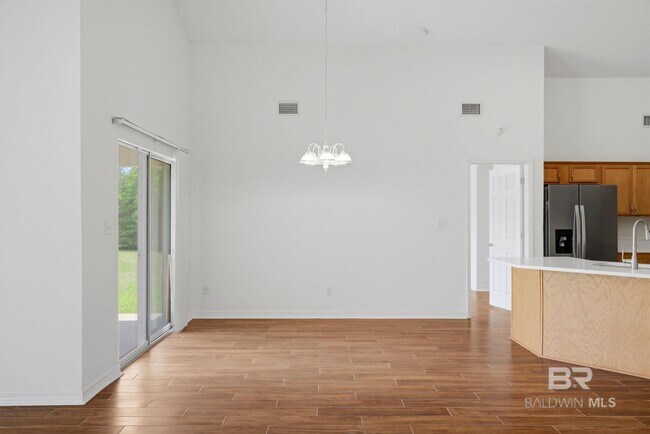 Building Photo - 22413 Bobcat Ln