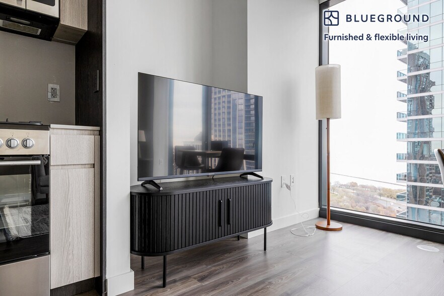 Building Photo - 1210 S Indiana Ave