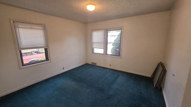 Building Photo - 3565 Eccles Ave