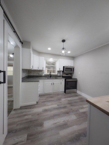 Building Photo - 1579 S Washington Ave