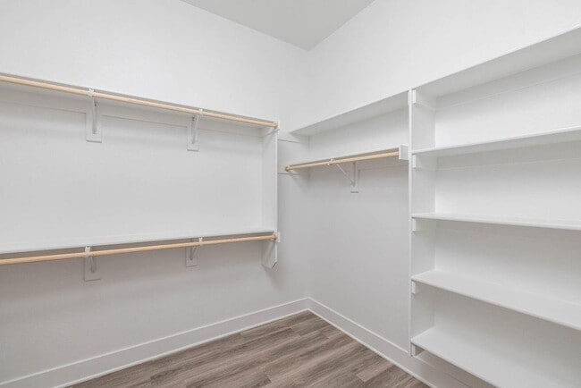 Building Photo - 2856 S Zinc Ave