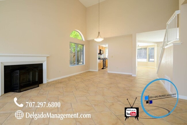 Building Photo - Completely remodeled Glen Cove 5 bed home