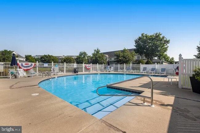Building Photo - 34670 Villa Cir