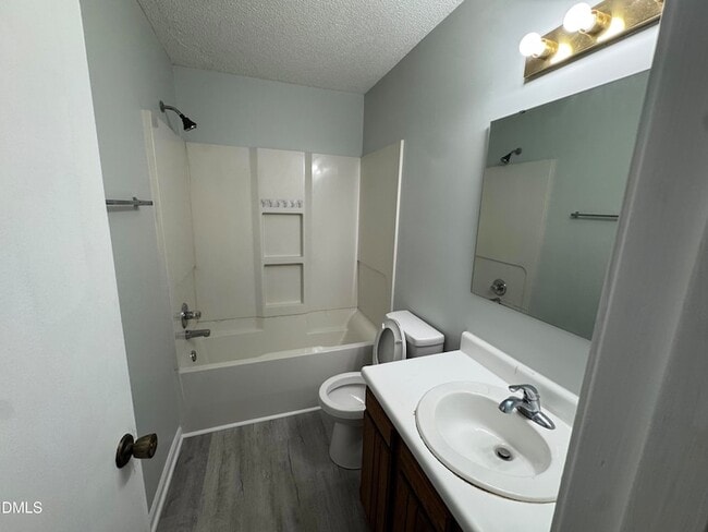 Building Photo - 4200 Bertram Dr