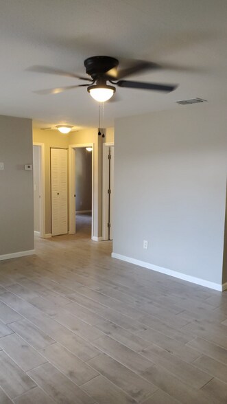 Building Photo - 15149 Westminister Ave