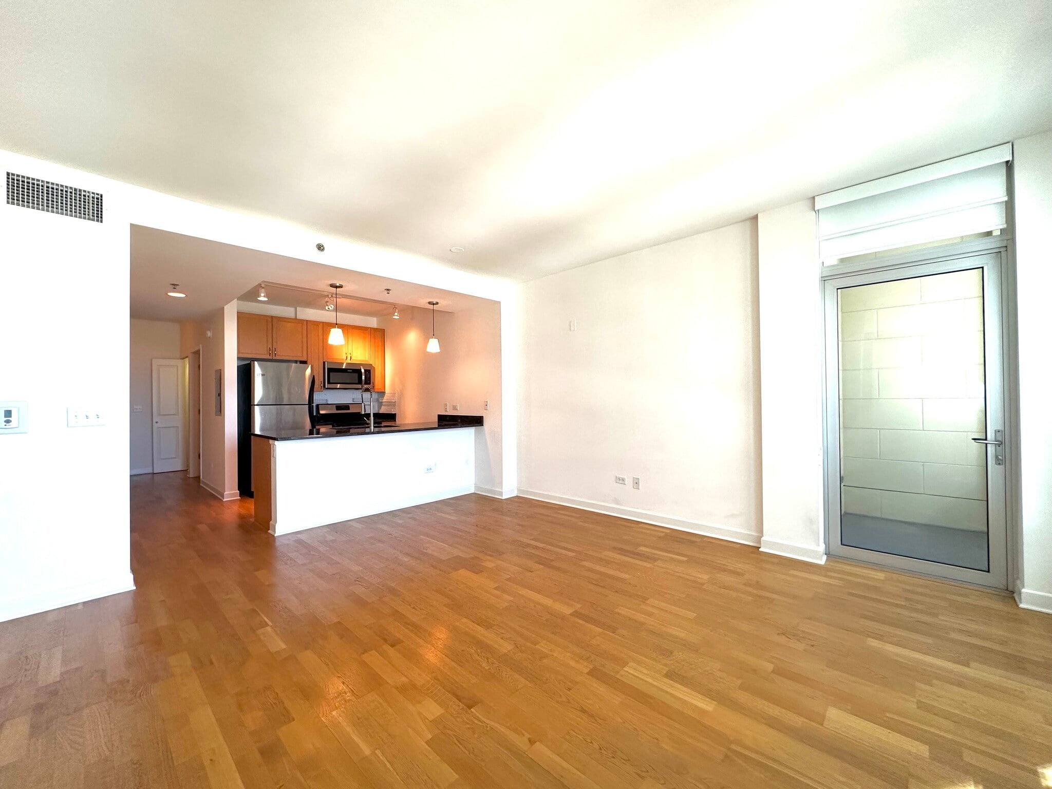 Building Photo - 1400 S Michigan Ave