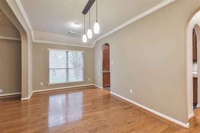 Building Photo - 20942 Wind Field Ln
