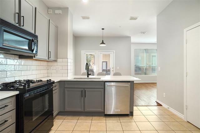 Building Photo - 4050 McKinney Ave
