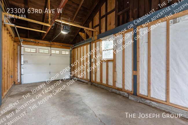 Building Photo - 23300 63rd Ave W