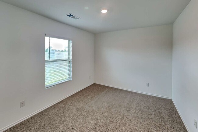 Building Photo - 18727 Faustina Way