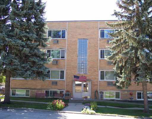 Primary Photo - 143 E Grove St