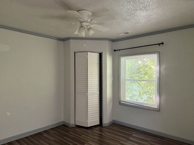 Building Photo - 316 Neuse Forrest Ave